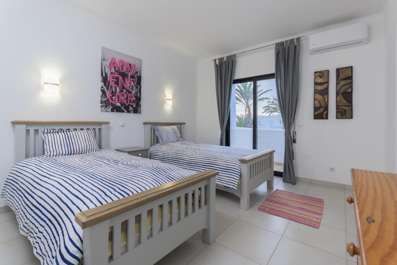 Superb Beach Townhouse At Vila Gaivota Resort Ferragudo Exteriér fotografie